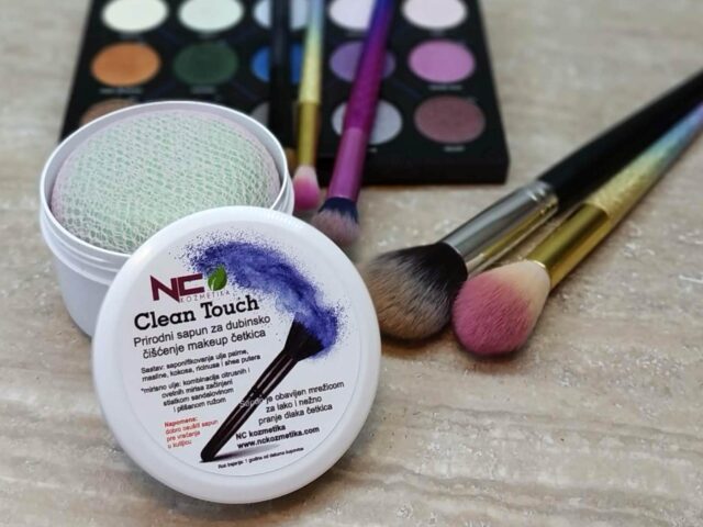 Clean Touch - prirodni sapun za čišćenje makeup četkica